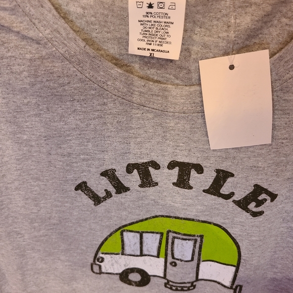 🎈2/$10 'Little Camper' T-shirt - Picture 4 of 4